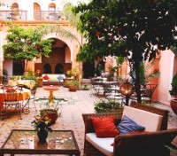 Riad Amina